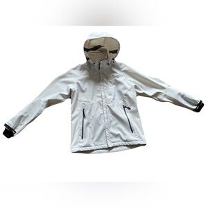 Millet Mountain By Experience women’s medium softshell performance jacket, white